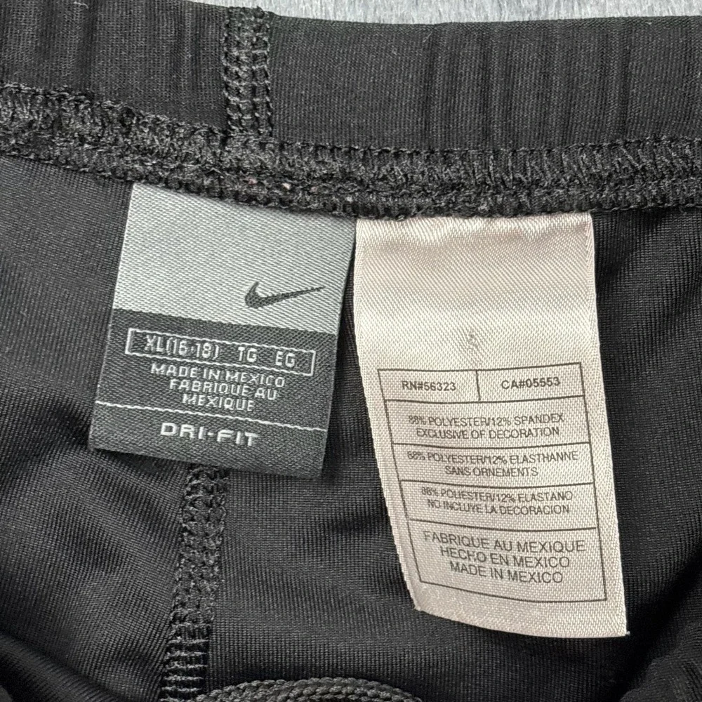 Nike Boys XL 16-18 Dri-FIT Black Compression Running Shorts with Zip Pocket